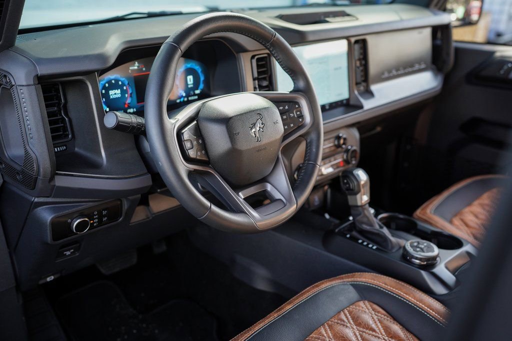 Used 2025 Ford Bronco Big Bend image 18