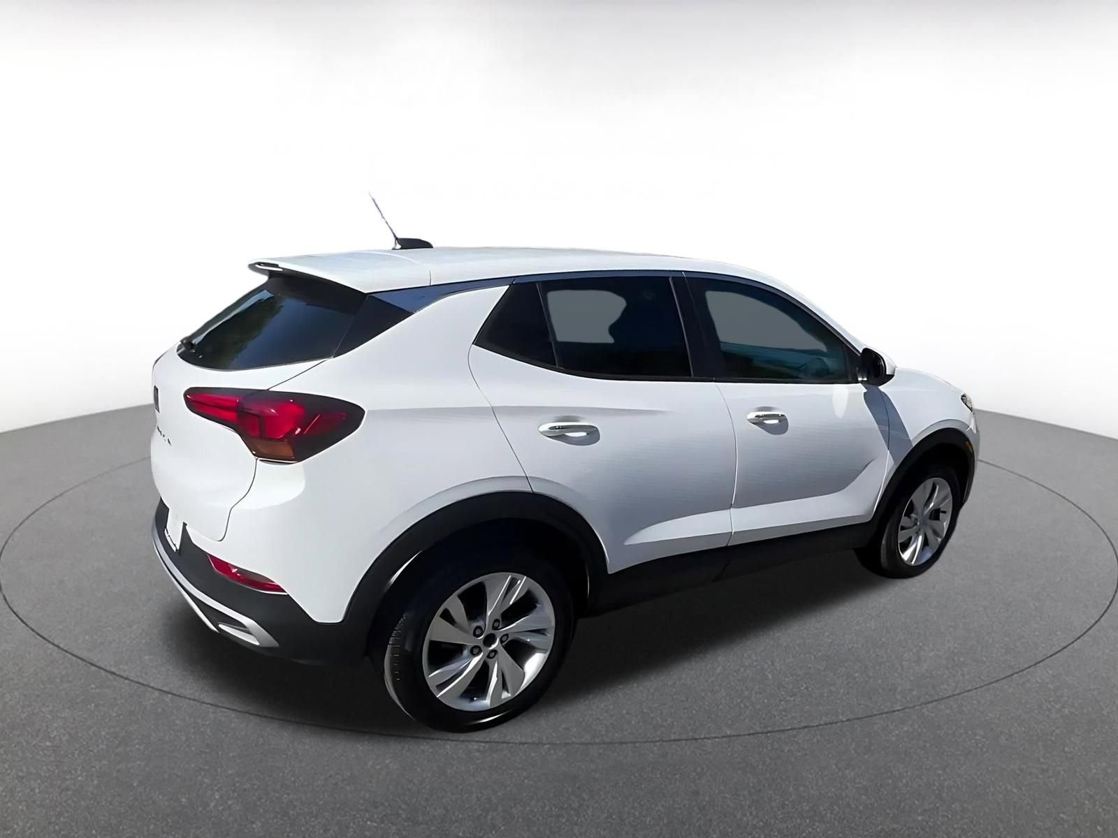 Used 2025 Buick Encore GX Preferred AWD/4WD image 14
