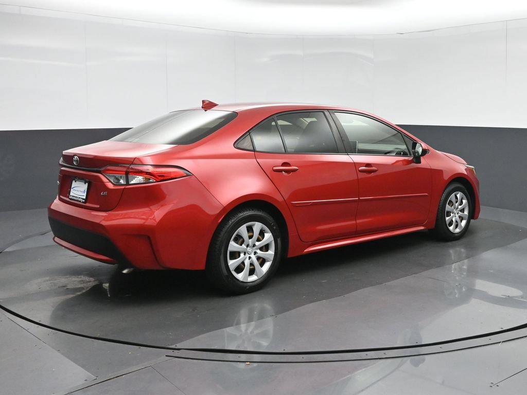 Used 2021 Toyota Corolla LE FWD image 7