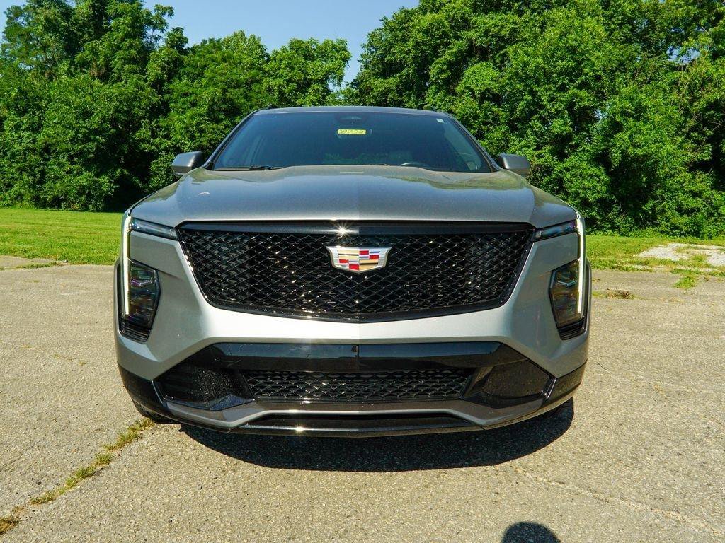 Used 2024 Cadillac XT4 Sport FWD image 7