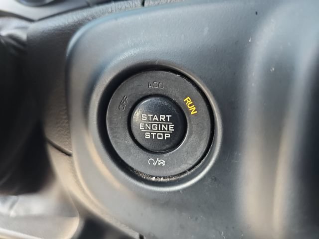 Used 2018 Jeep Wrangler Unlimited Sahara AWD/4WD image 28