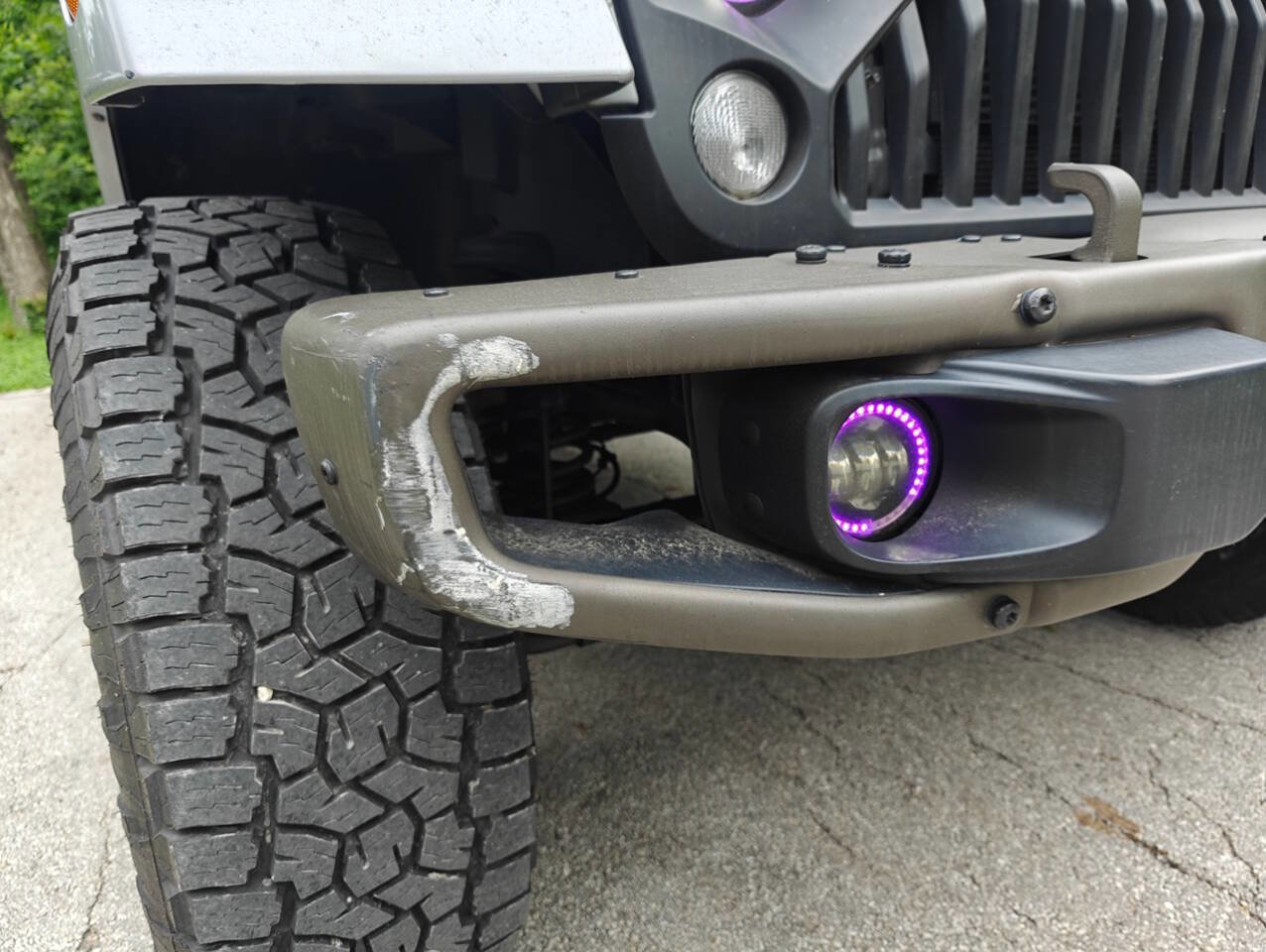 Used 2016 Jeep Wrangler Unlimited Sahara AWD/4WD image 9
