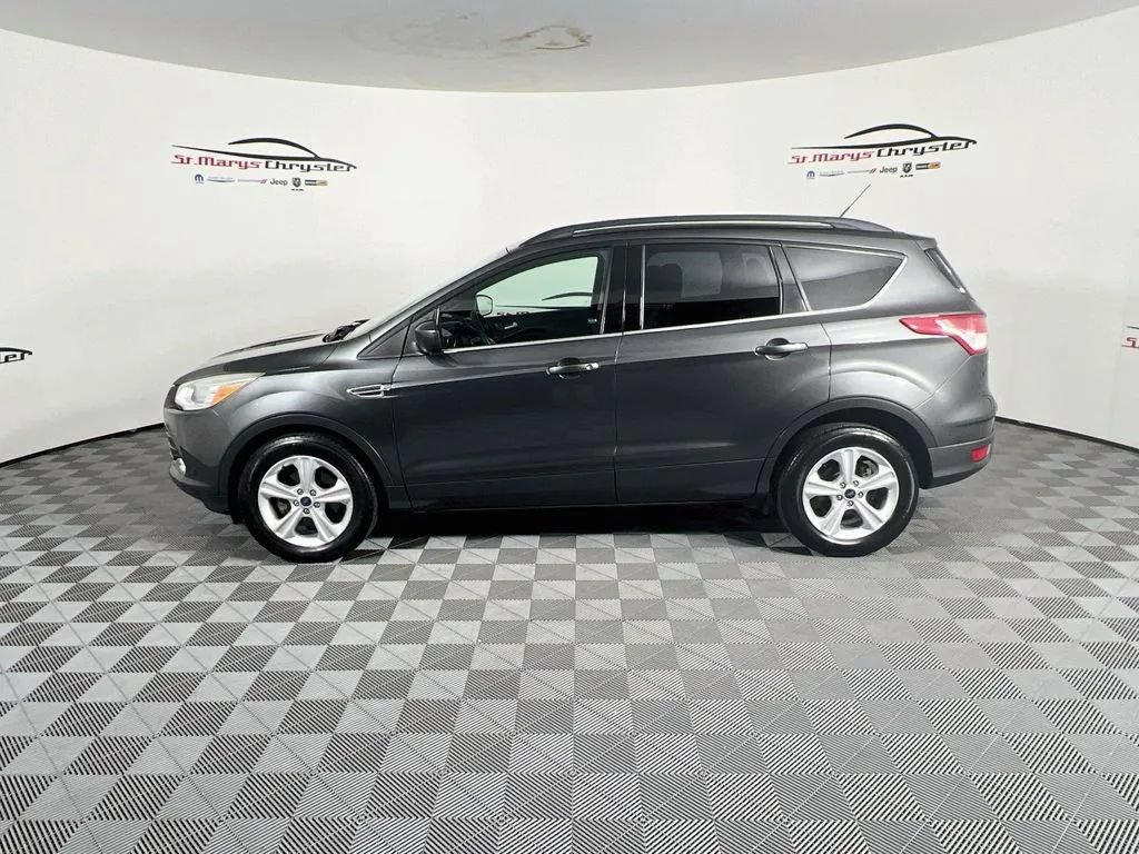 Used 2016 Ford Escape SE w/ Equipment Group 201A FWD image 5