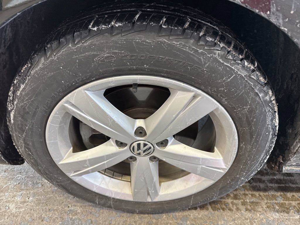 Used 2012 Volkswagen Passat 2.5 SE image 6