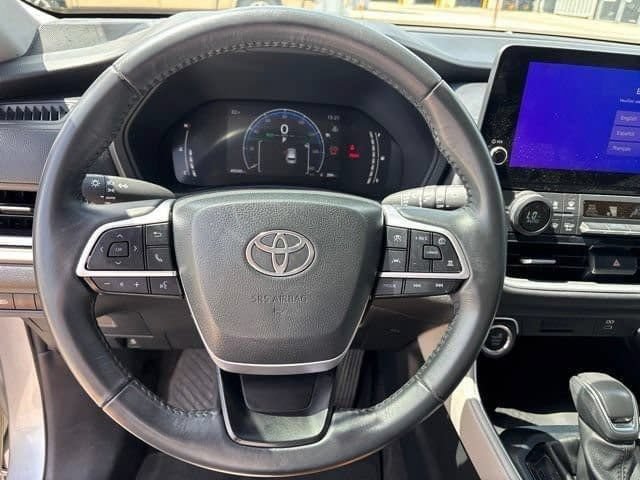 Used 2024 Toyota Grand Highlander FWD image 31