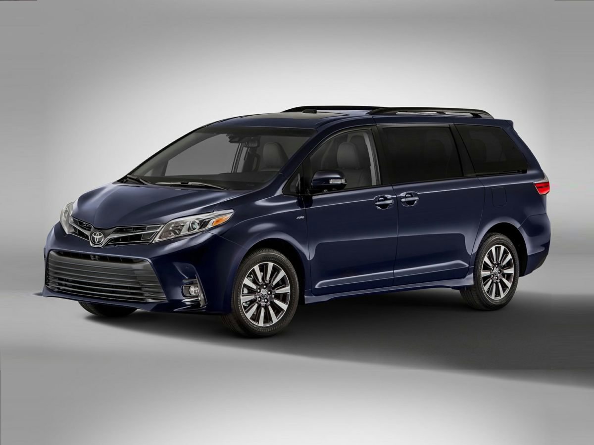Used 2019 Toyota Sienna XLE w/ XLE Navigation Package