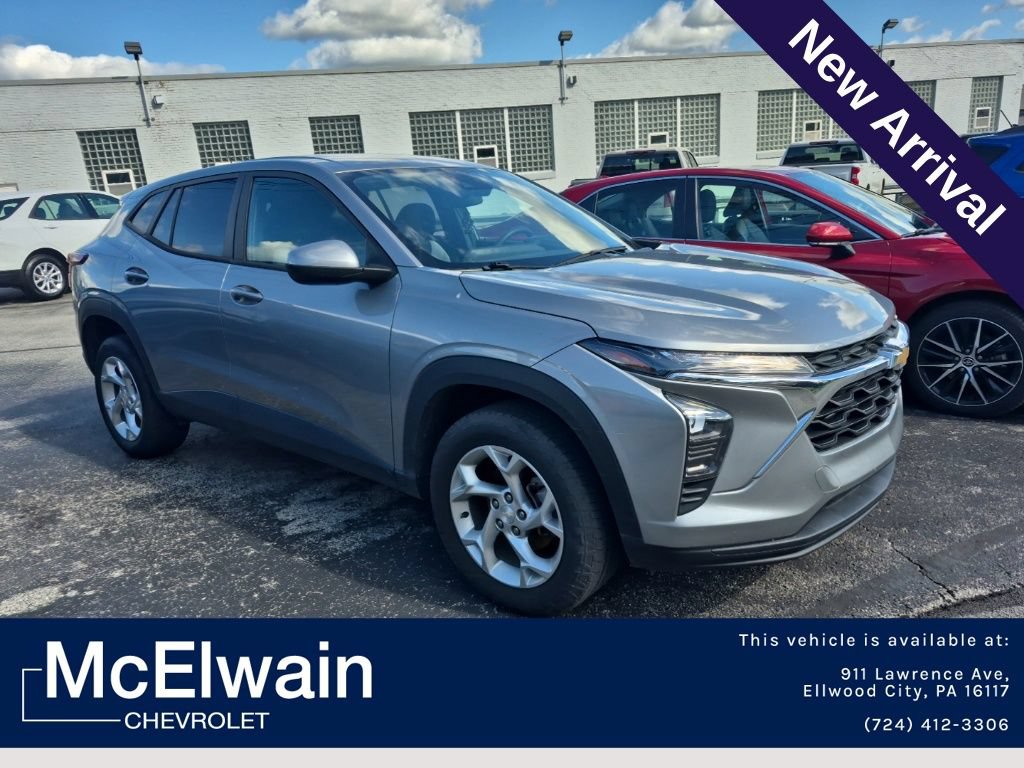 Used 2024 Chevrolet Trax LS w/ LS Convenience Package