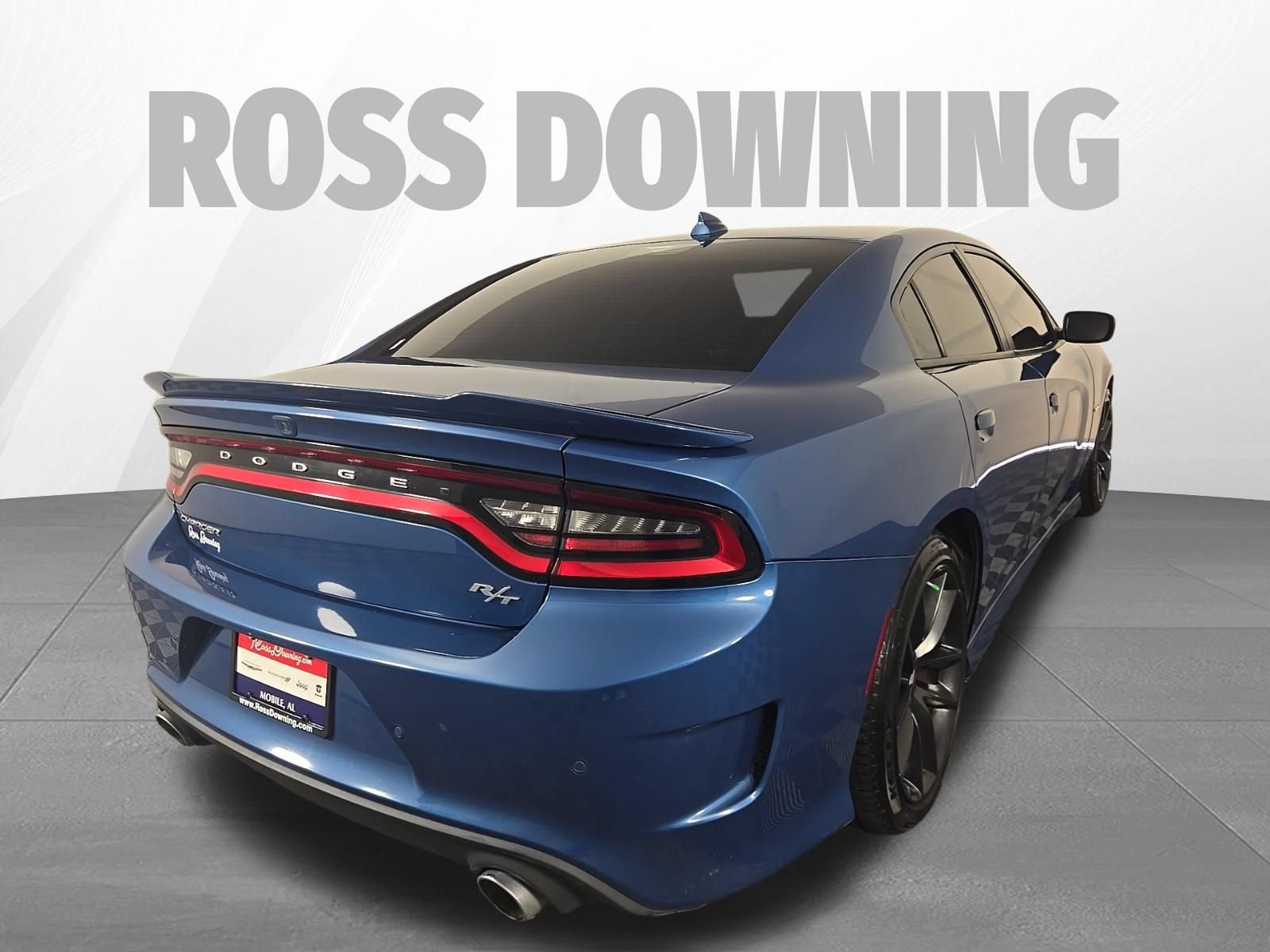 Used 2022 Dodge Charger R/T w/ Performance Handling Group RWD image 4