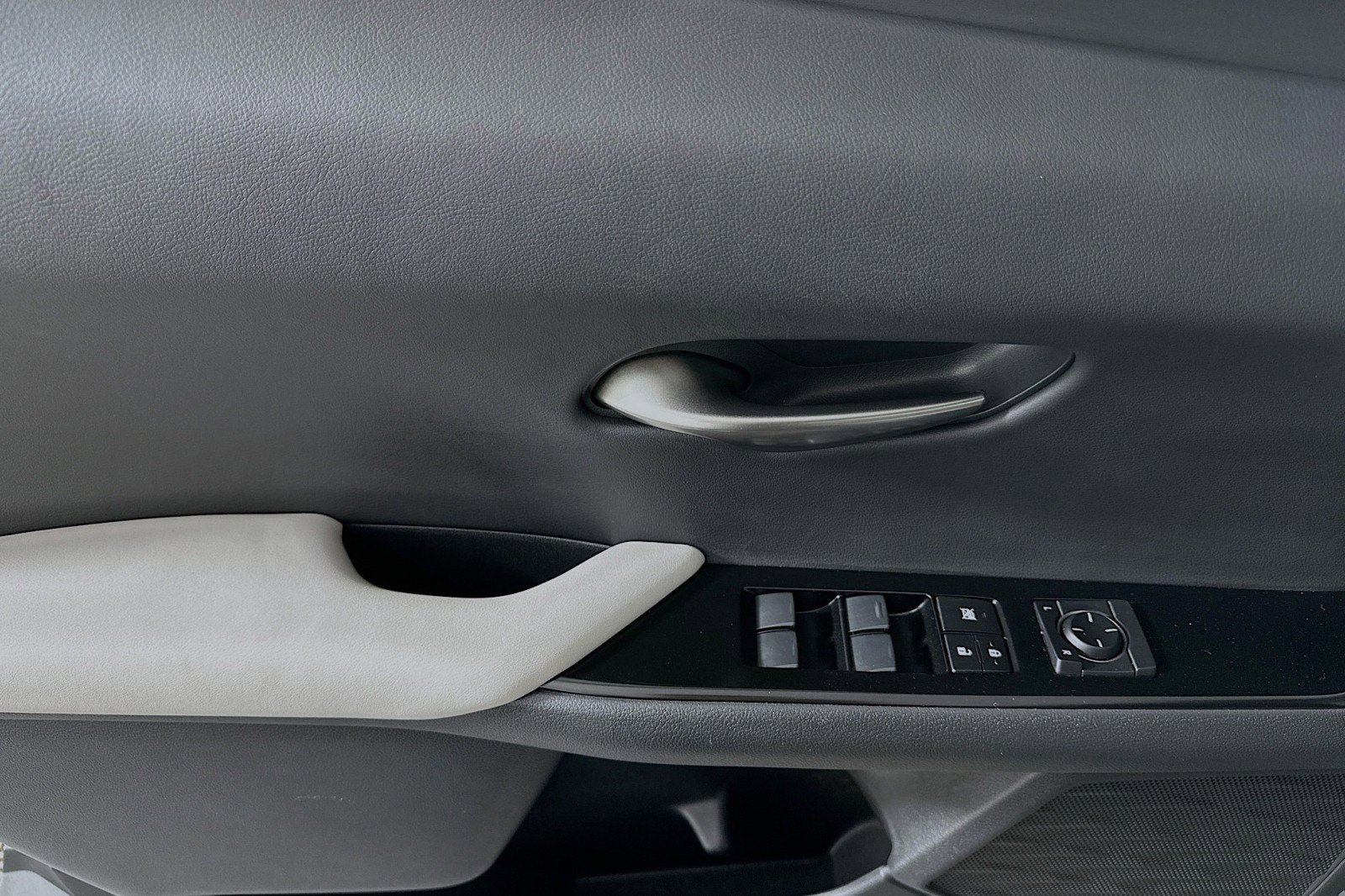 Used 2023 Lexus UX 250h UX 250h image 22