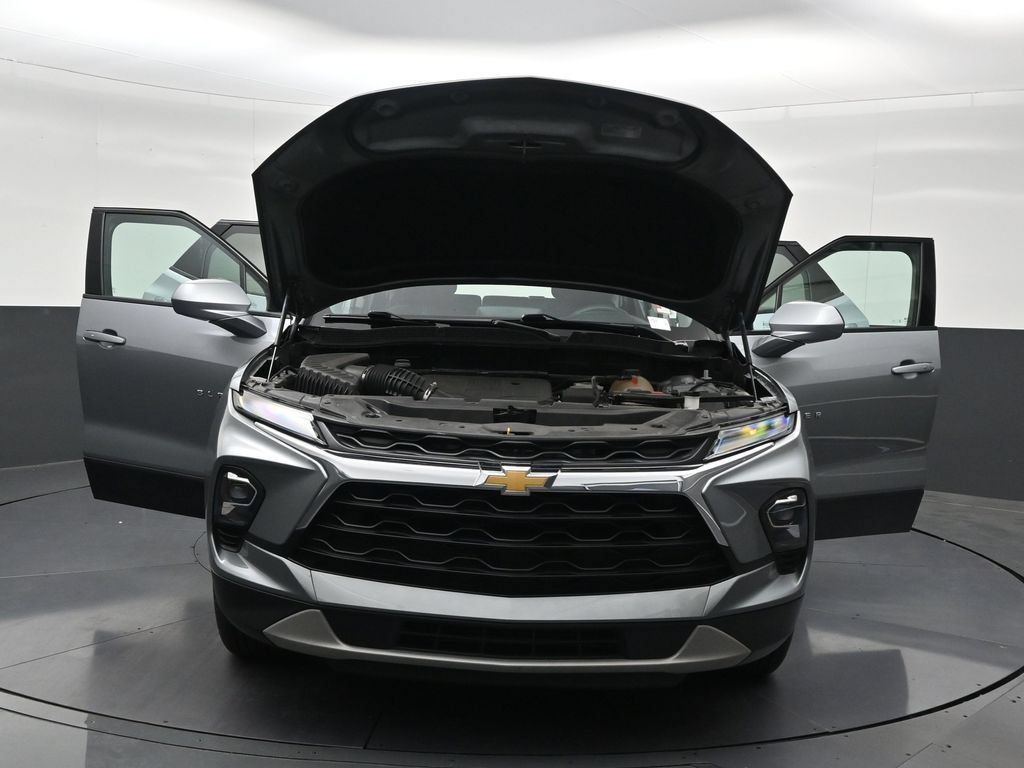 Used 2024 Chevrolet Blazer LT FWD image 36