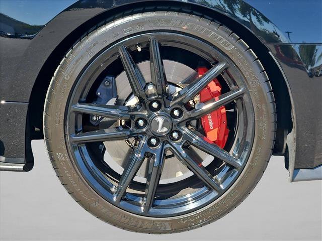 Used 2020 Ford Mustang Shelby GT500 w/ Technology Package RWD image 29