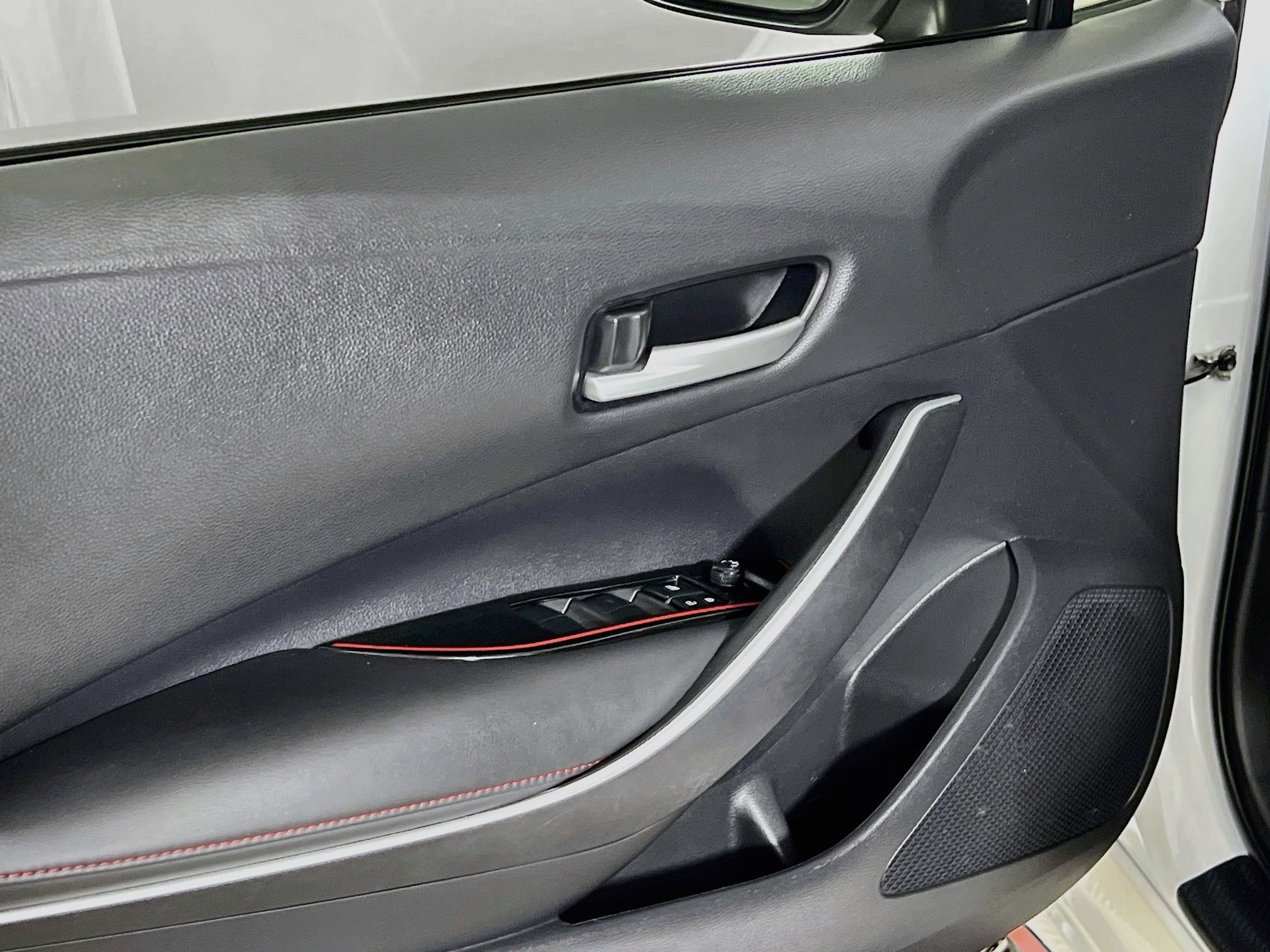 Used 2023 Toyota Corolla SE FWD image 17