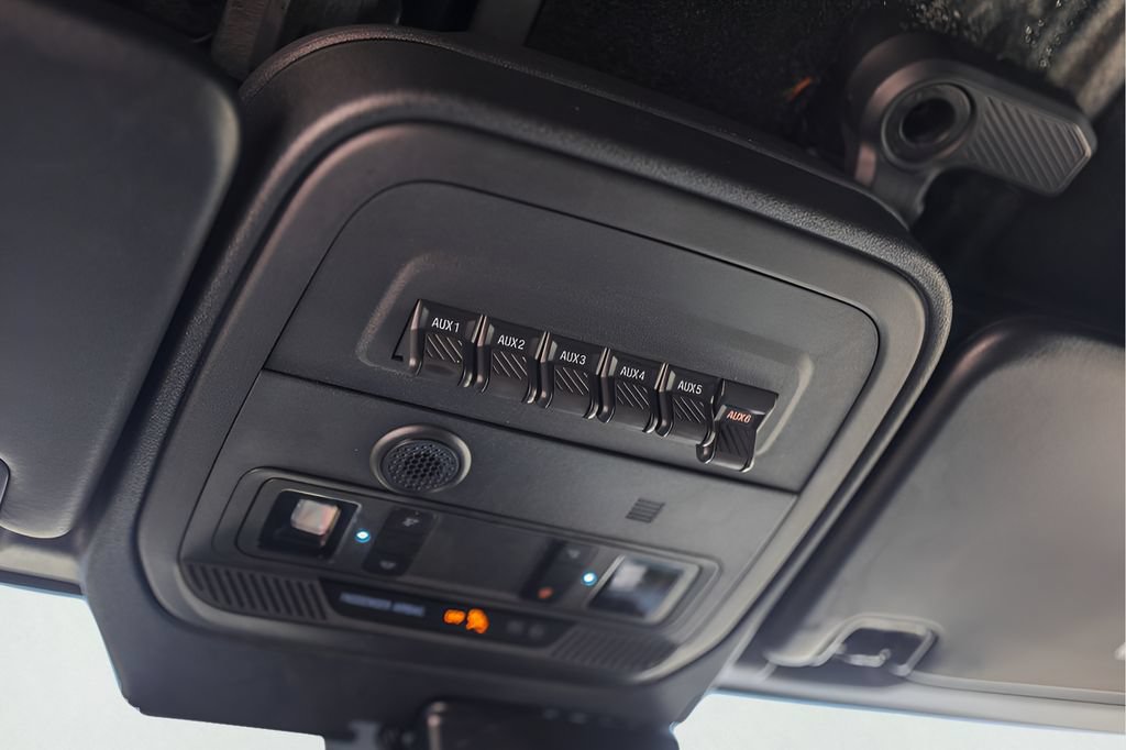 Used 2024 Ford Bronco Everglades AWD/4WD image 23