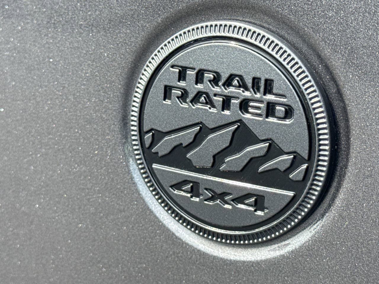 Used 2024 Jeep Gladiator Sport AWD/4WD image 11