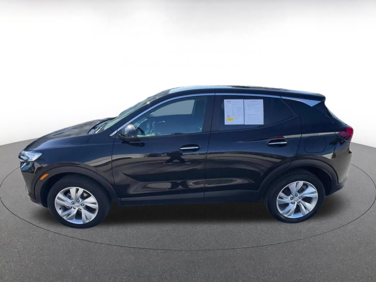 Used 2025 Buick Encore GX Preferred AWD/4WD image 9
