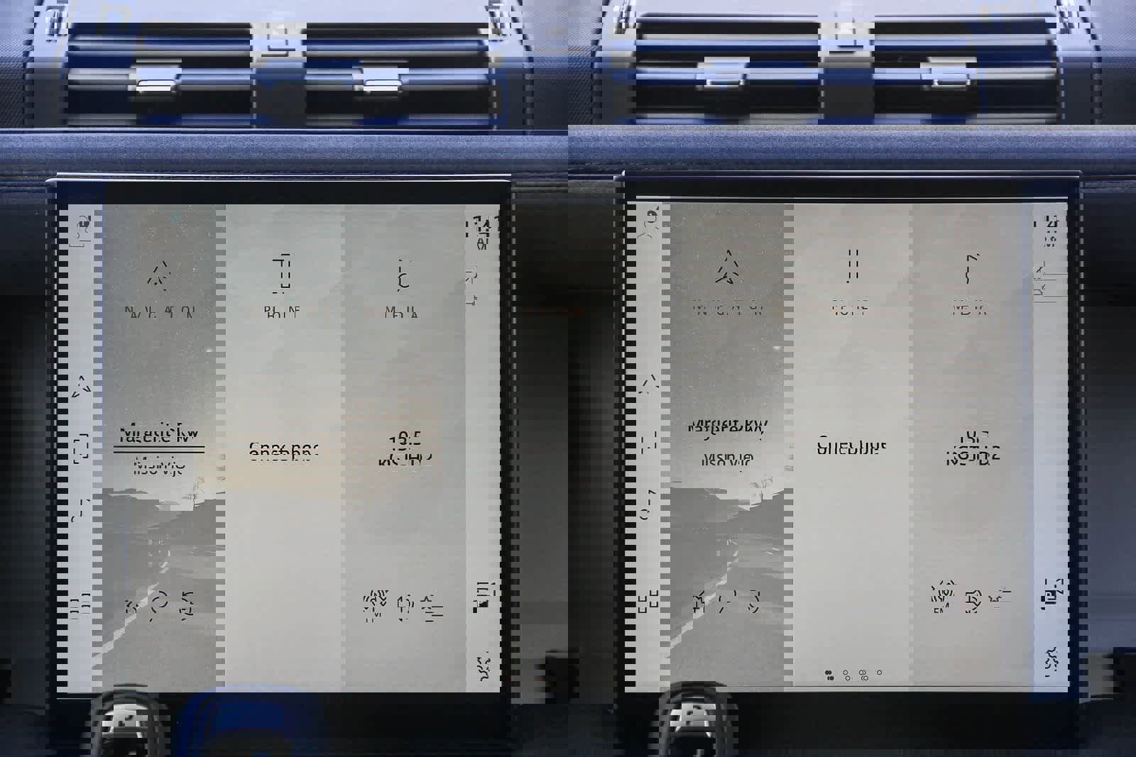 Used 2023 Land Rover Defender 130 SE image 14