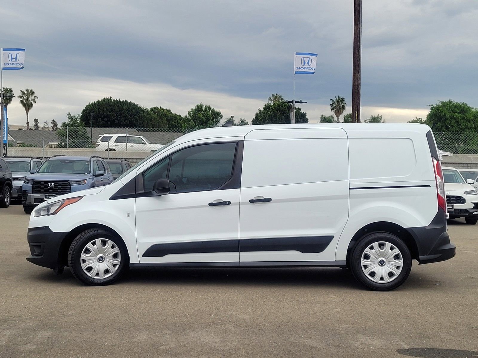 Used 2020 Ford Transit Connect XL image 8
