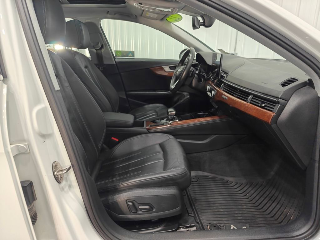Used 2022 Audi A4 2.0T Premium Plus AWD/4WD image 30