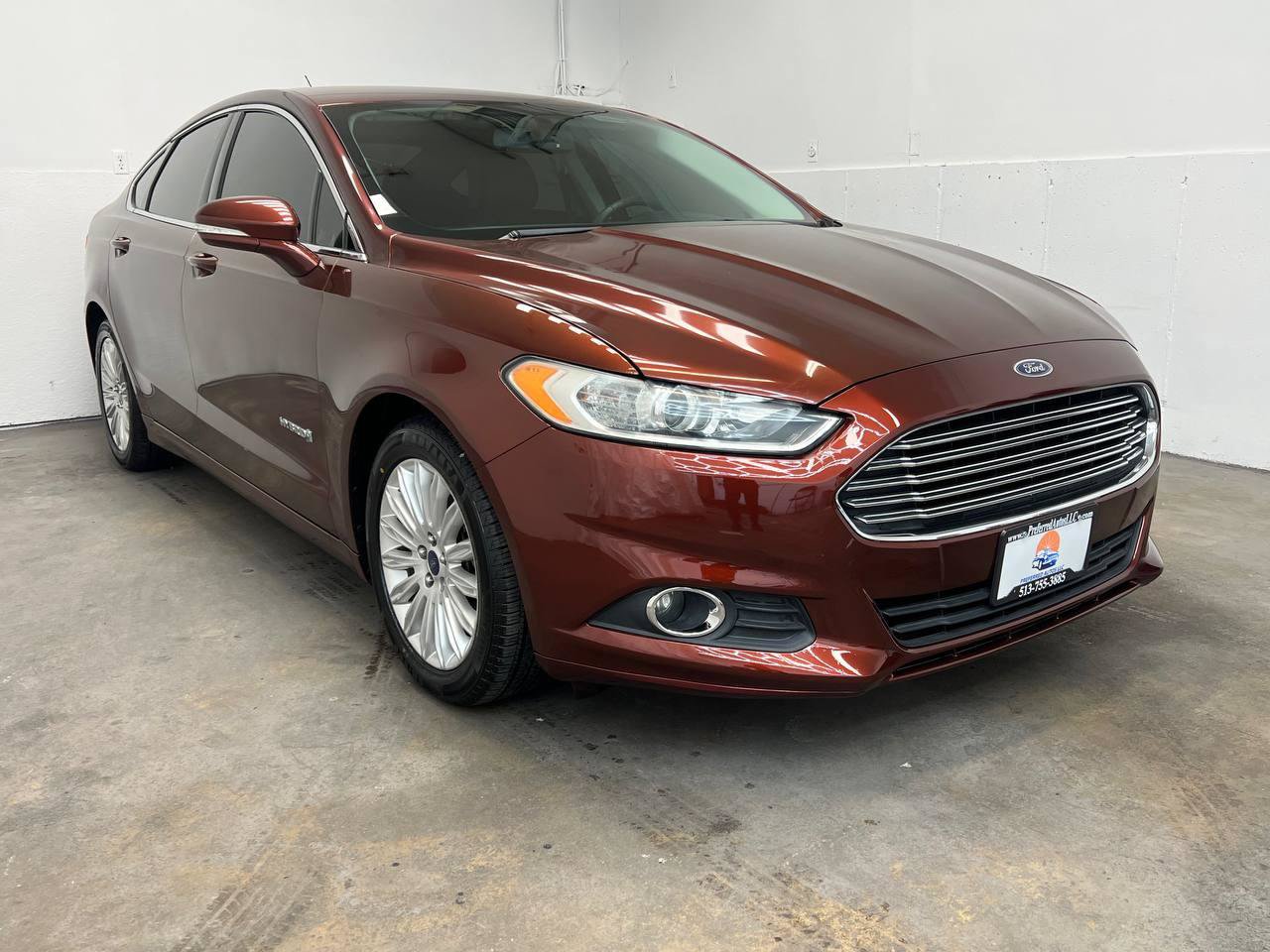 Used 2016 Ford Fusion SE w/ Equipment Group 502A FWD image 3