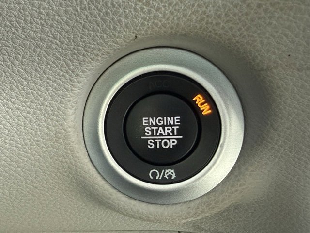 Used 2023 Chrysler Pacifica Limited image 22