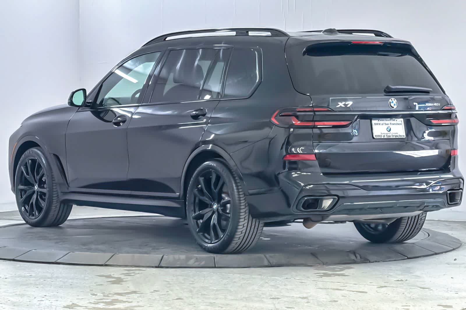 Used 2024 BMW X7 xDrive40i w/ M Sport Package AWD/4WD image 6