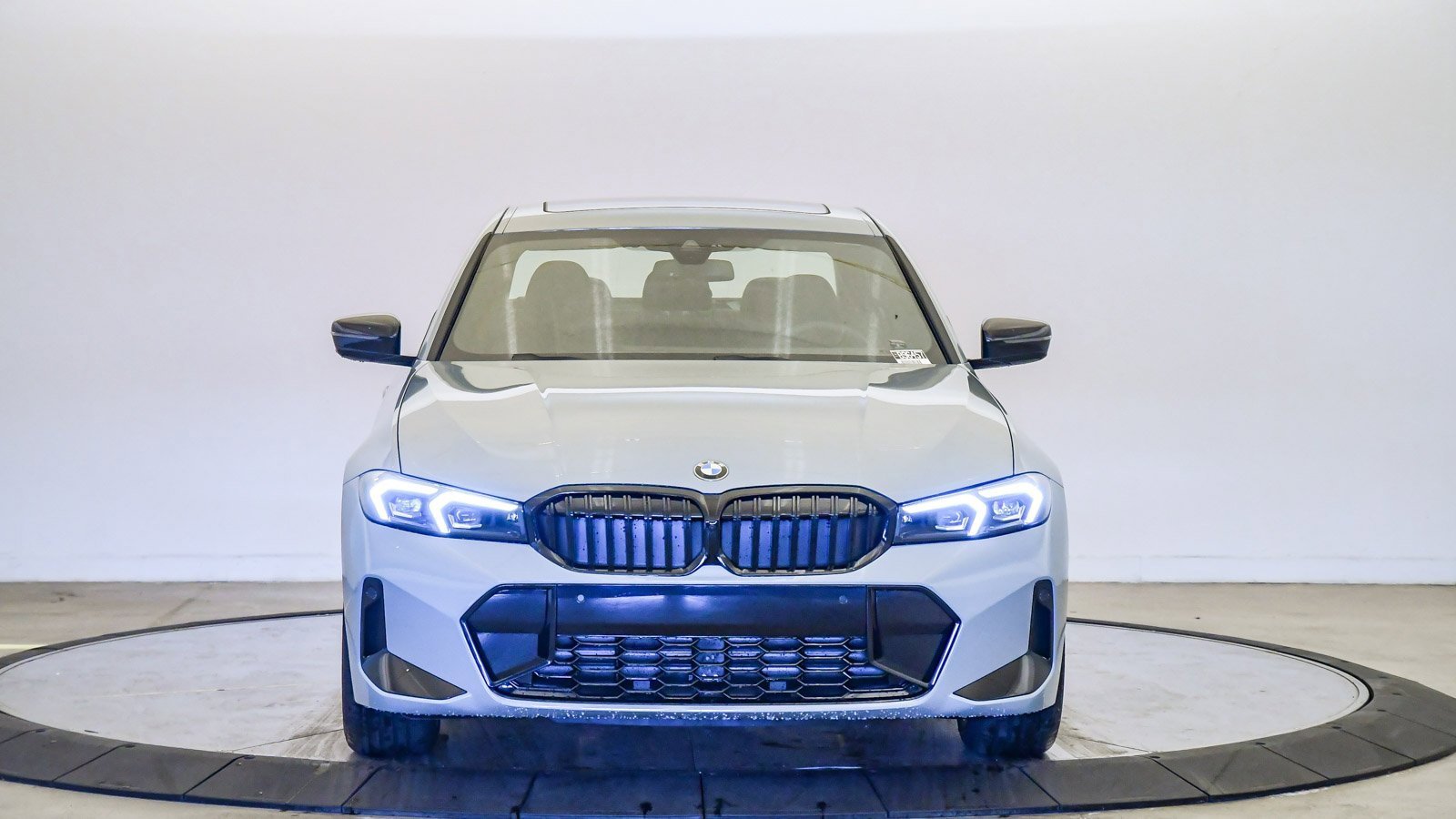 New 2026 BMW 330i Sedan w/ M Sport Package image 7