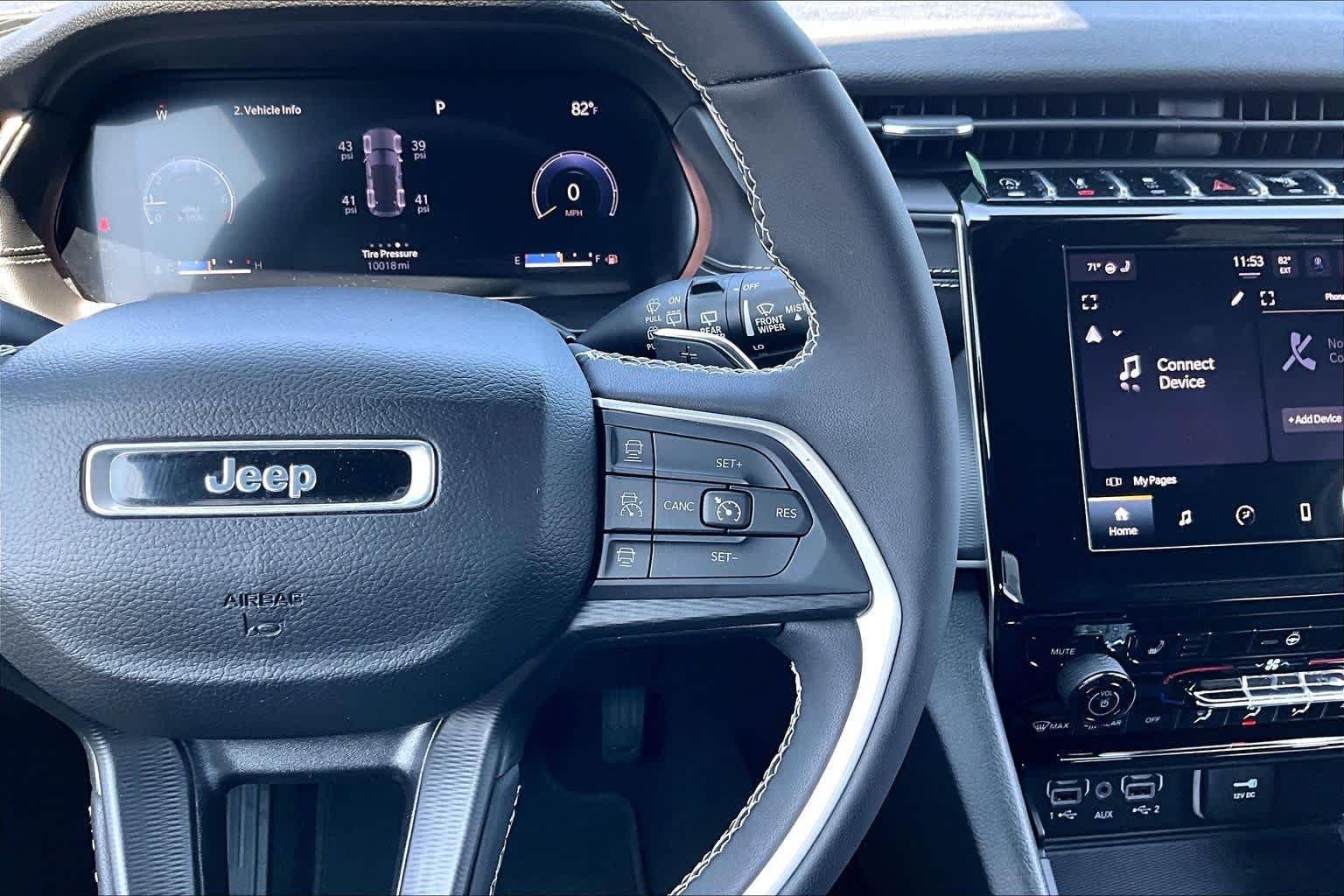 Used 2023 Jeep Grand Cherokee Altitude AWD/4WD image 25