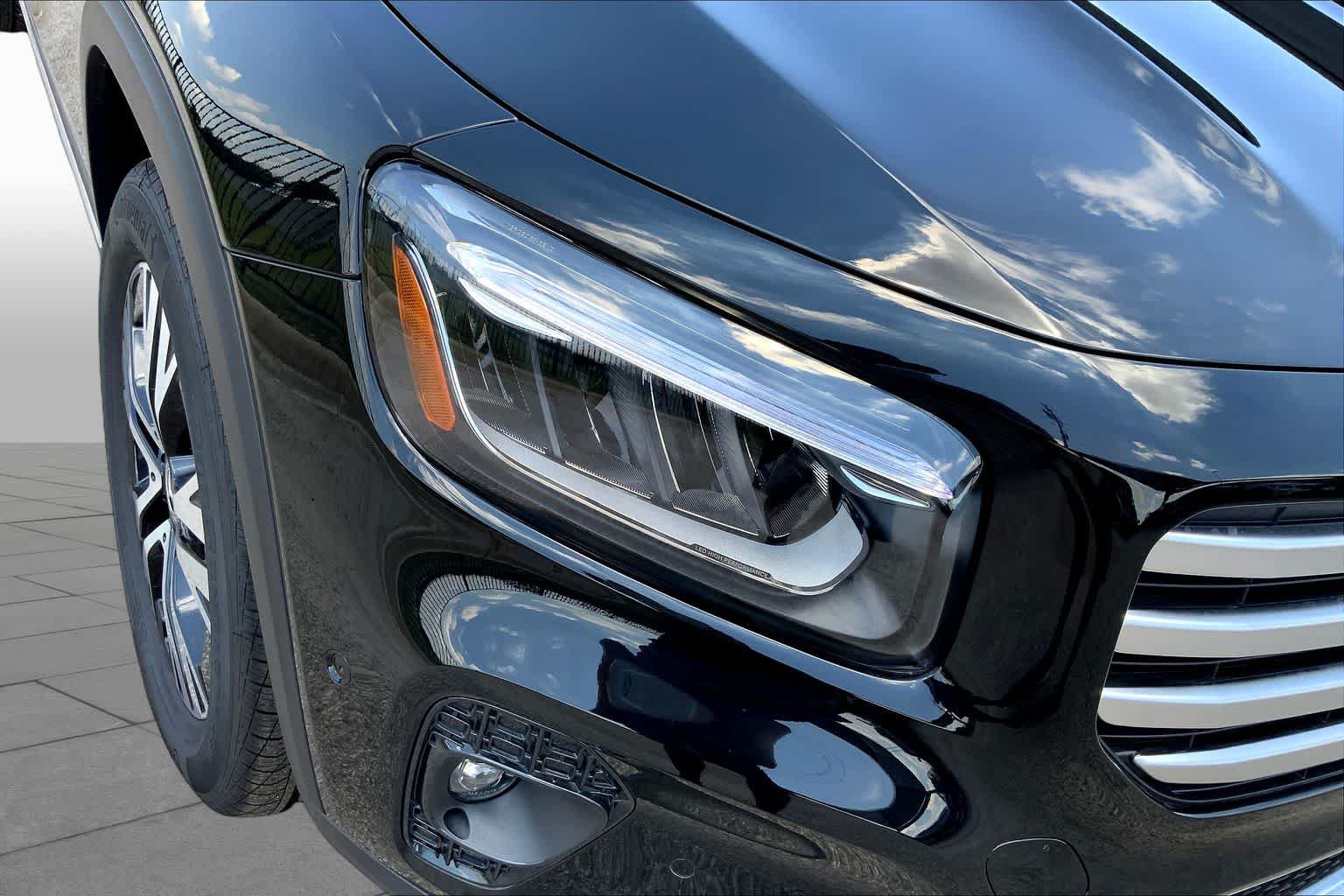 Used 2025 Mercedes-Benz GLB 250 image 20