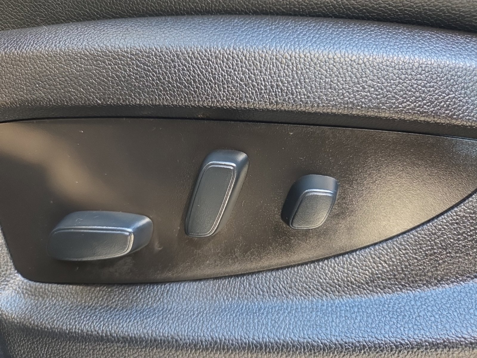 Used 2019 Chevrolet Tahoe Premier AWD/4WD image 24