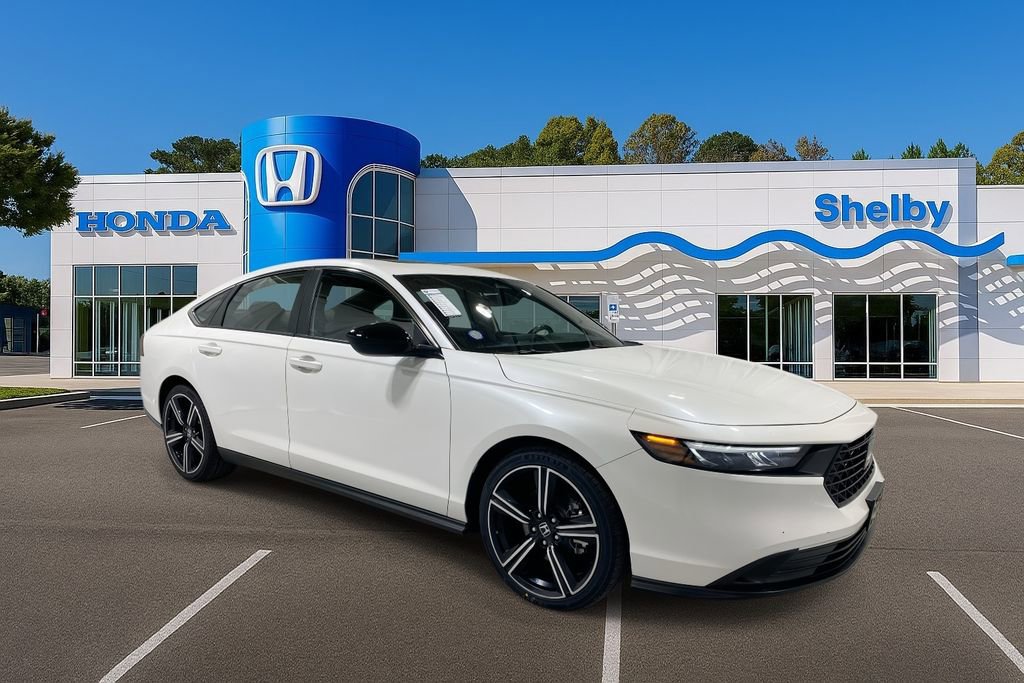 Used 2024 Honda Accord Sport image 2