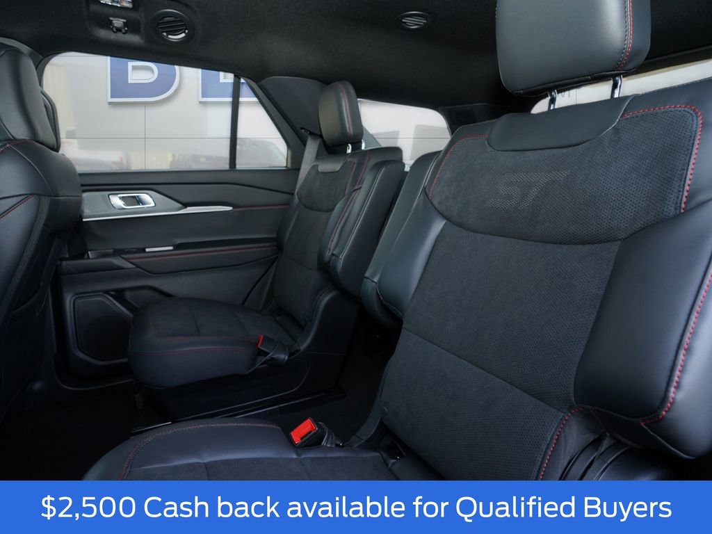 New 2026 Ford Explorer ST image 30