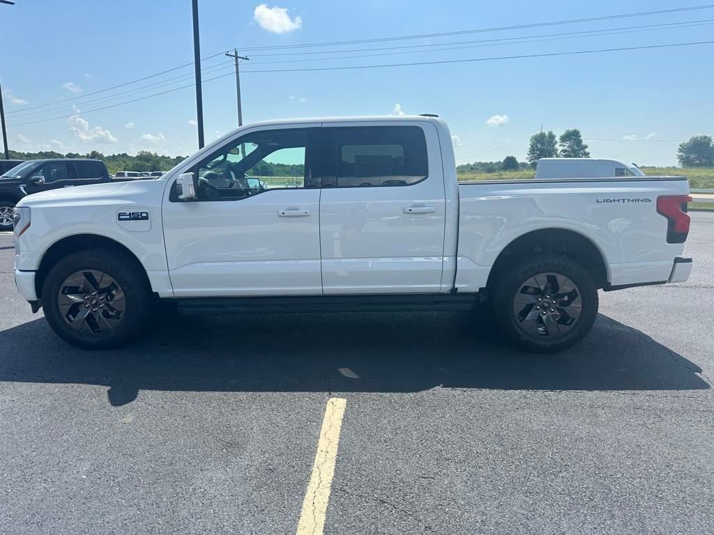 New 2025 Ford F150 Lightning Lariat w/ Max Trailer Tow Package image 40