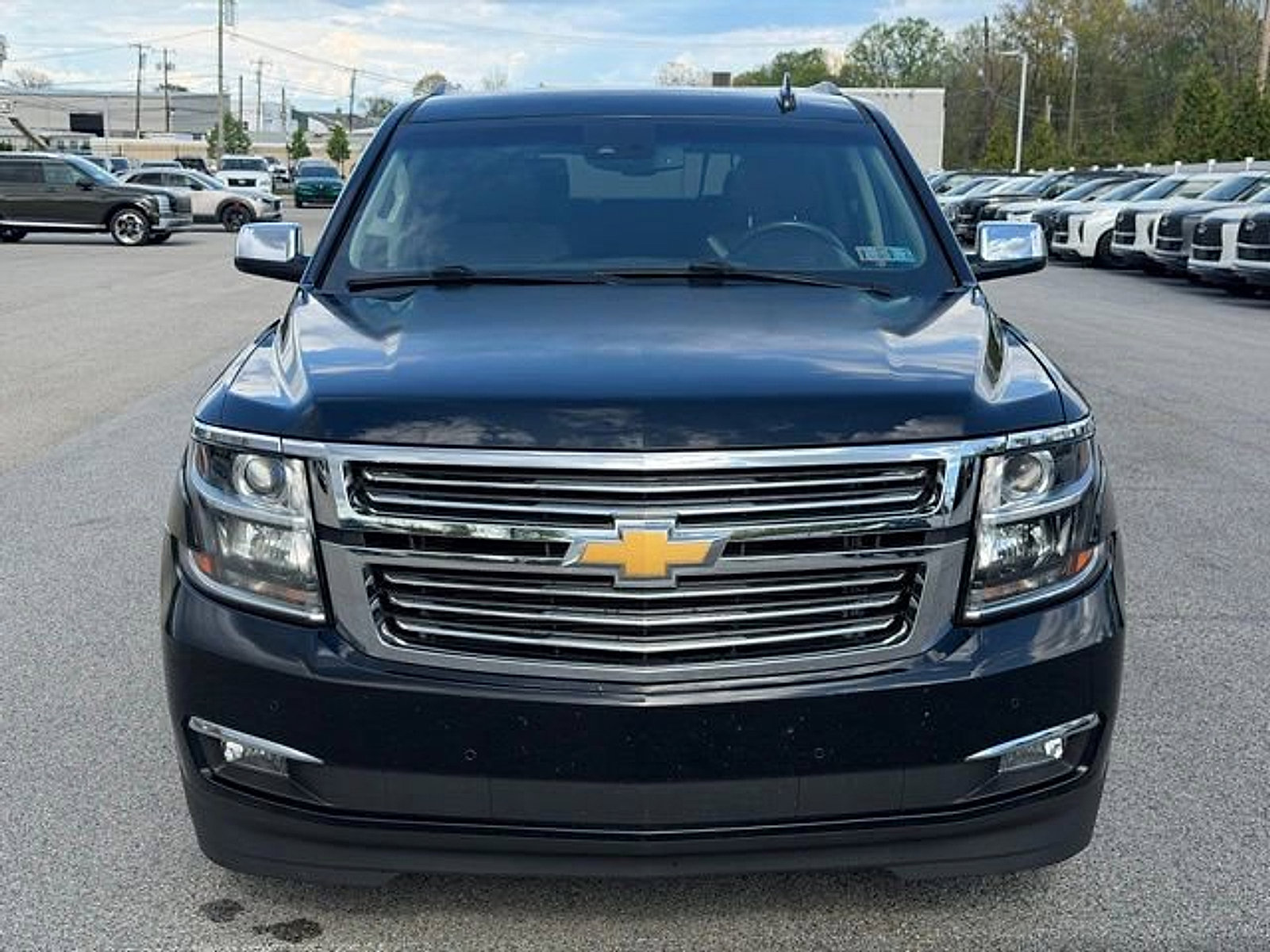 Used 2016 Chevrolet Suburban LTZ AWD/4WD image 2