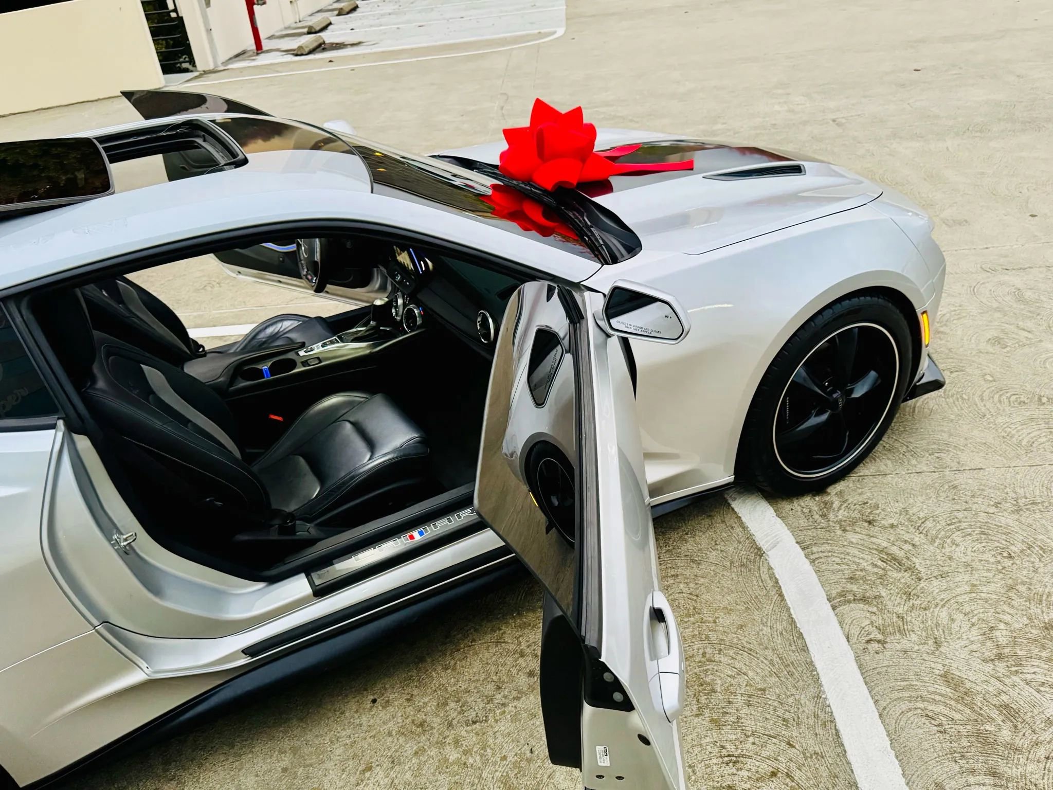 Used 2016 Chevrolet Camaro SS image 27