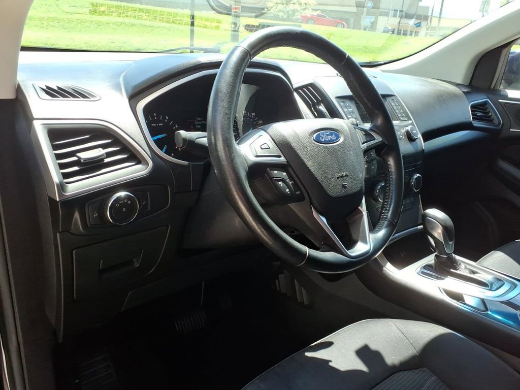 Used 2016 Ford Edge SEL AWD/4WD image 14
