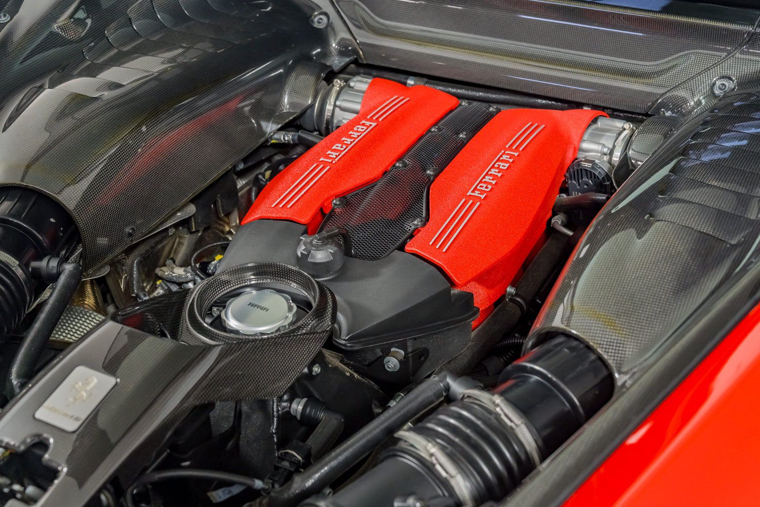 Used 2018 Ferrari 488 GTB RWD image 43