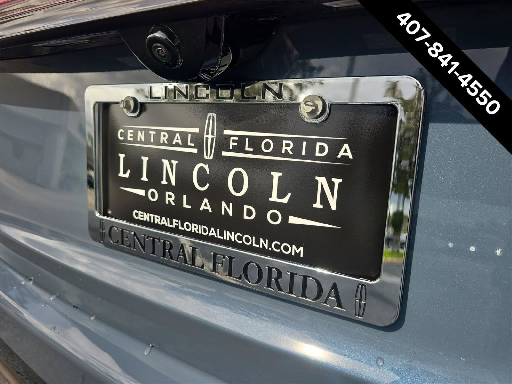 New 2027 Lincoln Aviator 2WD image 4