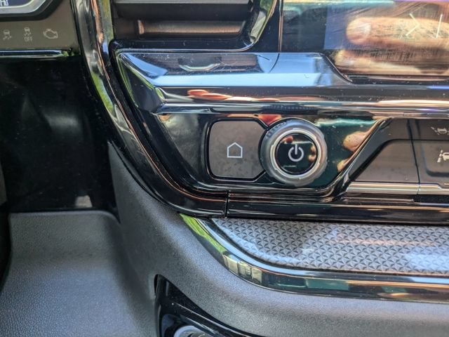 Used 2024 Chevrolet Silverado 1500 ZR2 w/ Technology Package AWD/4WD image 28