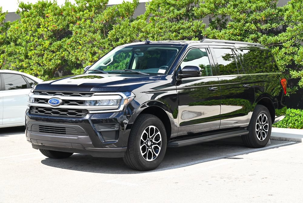 Used 2024 Ford Expedition Max XLT RWD image 1