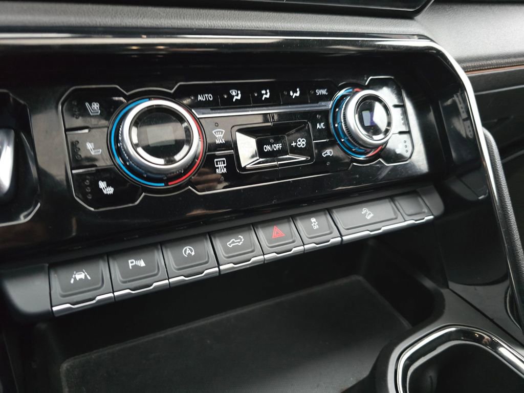 Certified 2023 GMC Sierra 1500 AT4 w/ Technology Package AWD/4WD image 27