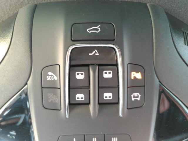 Used 2021 Maserati Levante AWD/4WD image 52