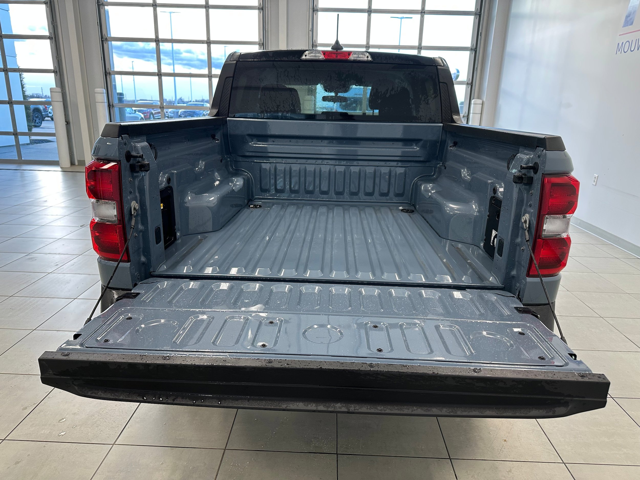 New 2025 Ford Maverick XLT w/ XLT Luxury Package image 39
