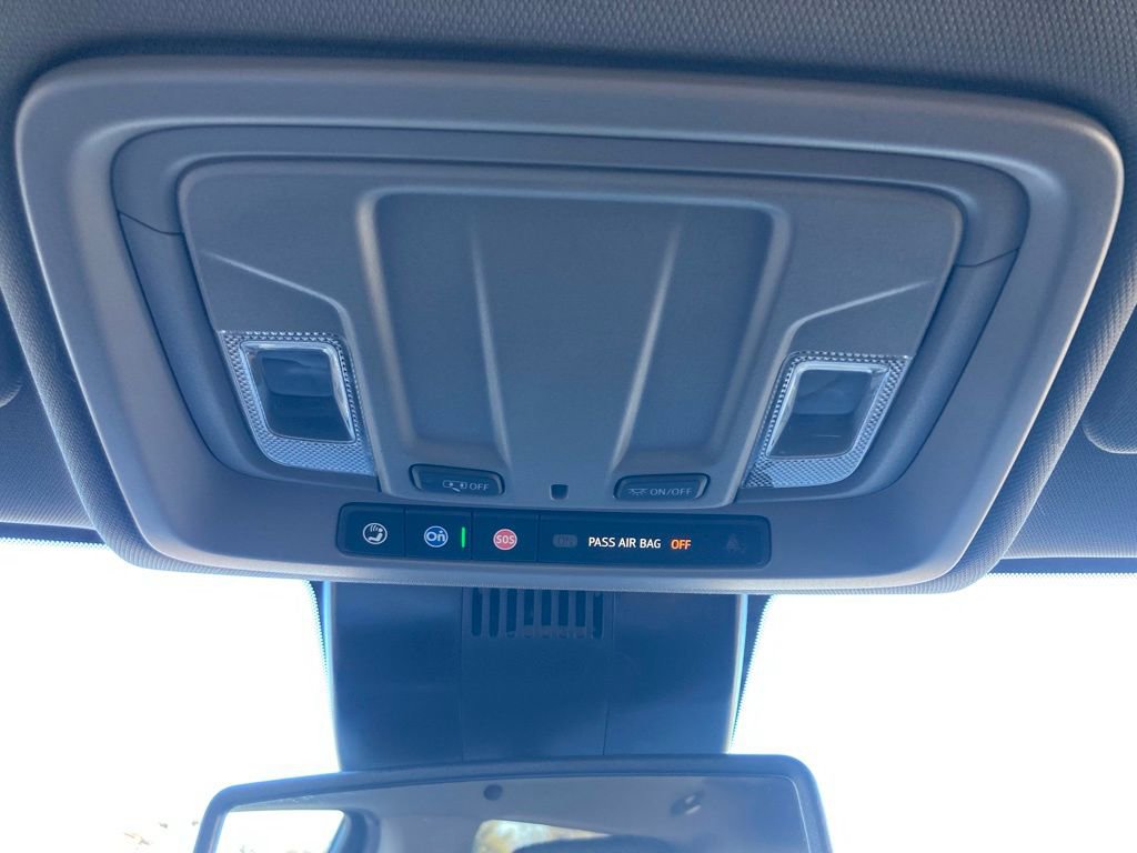 Used 2024 GMC Sierra 1500 SLT image 28