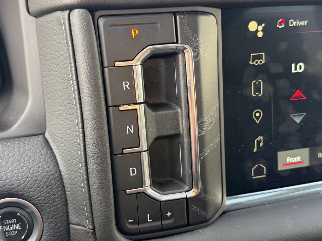Used 2024 GMC Yukon Denali AWD/4WD image 32
