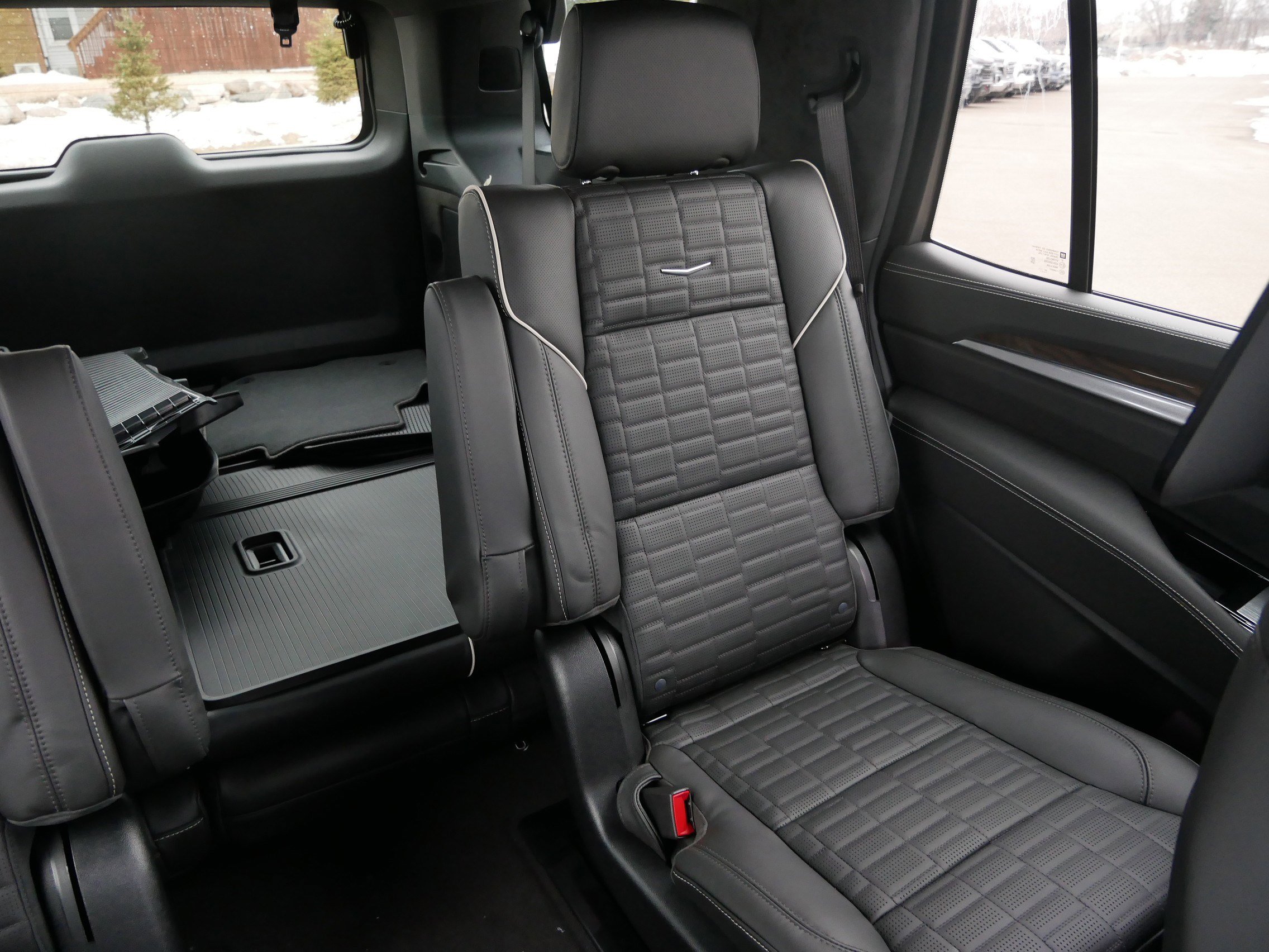 New 2026 Cadillac Escalade Platinum Sport w/ LPO, ONYX Package image 12