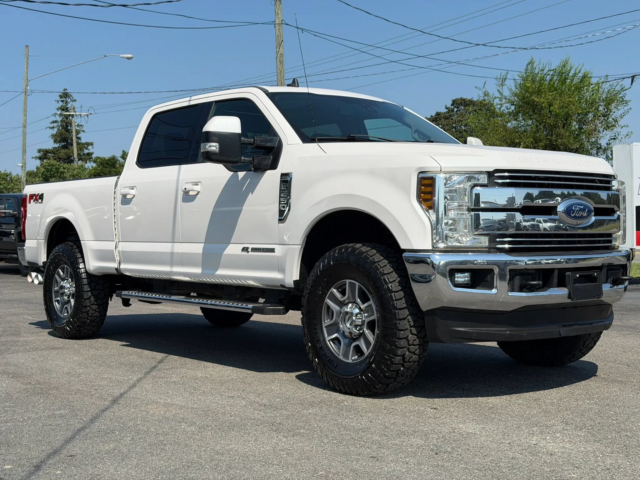 Used 2019 Ford F250 Lariat w/ Lariat Ultimate Package AWD/4WD image 3