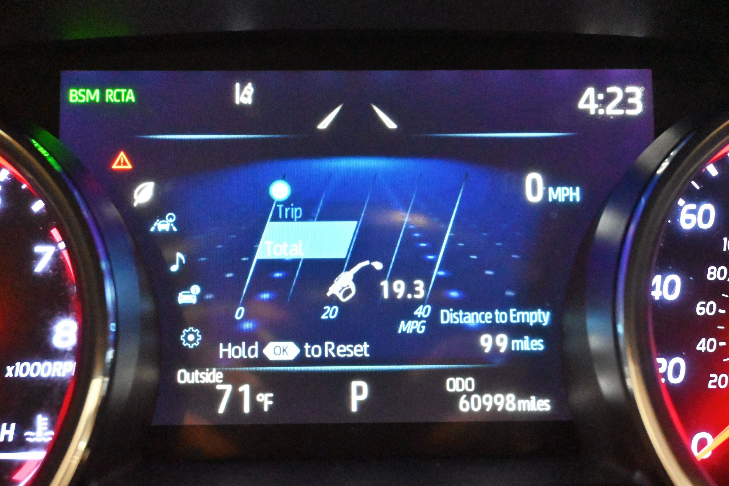 Used 2019 Toyota Camry XSE FWD image 8