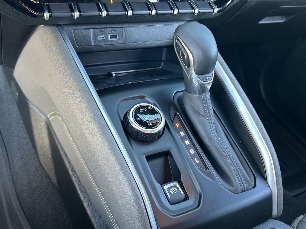 Used 2026 Chevrolet Colorado ZR2 image 16