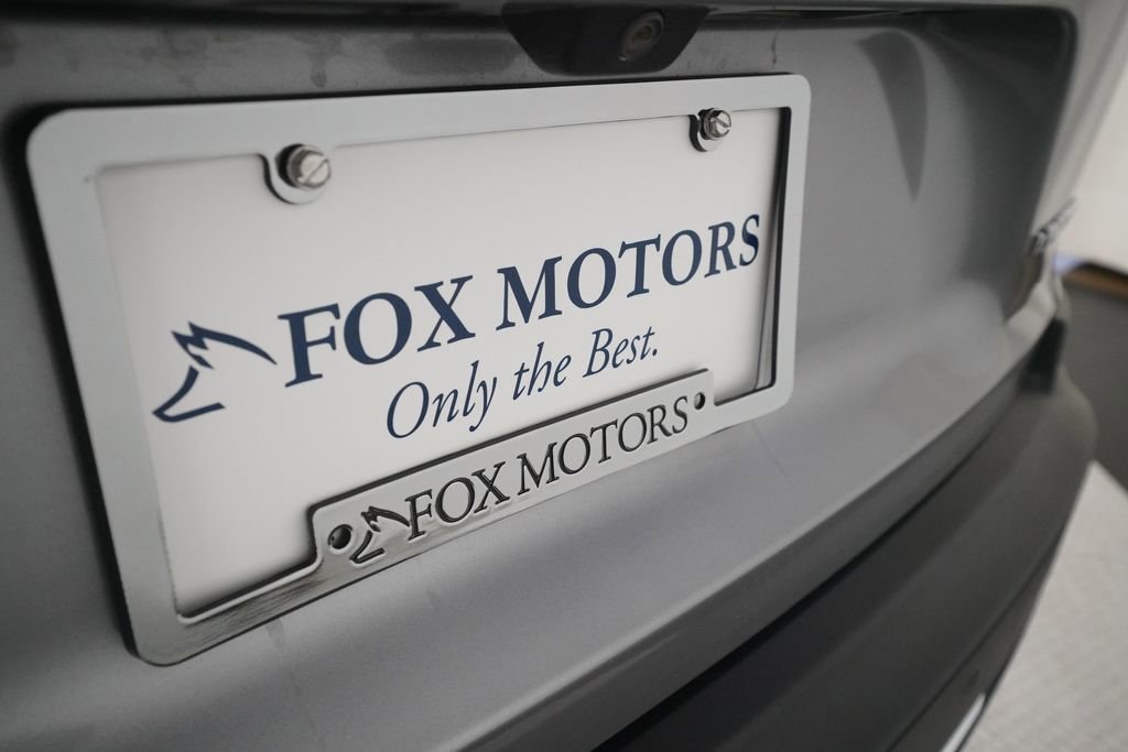 Used 2019 Jeep Cherokee Limited image 37