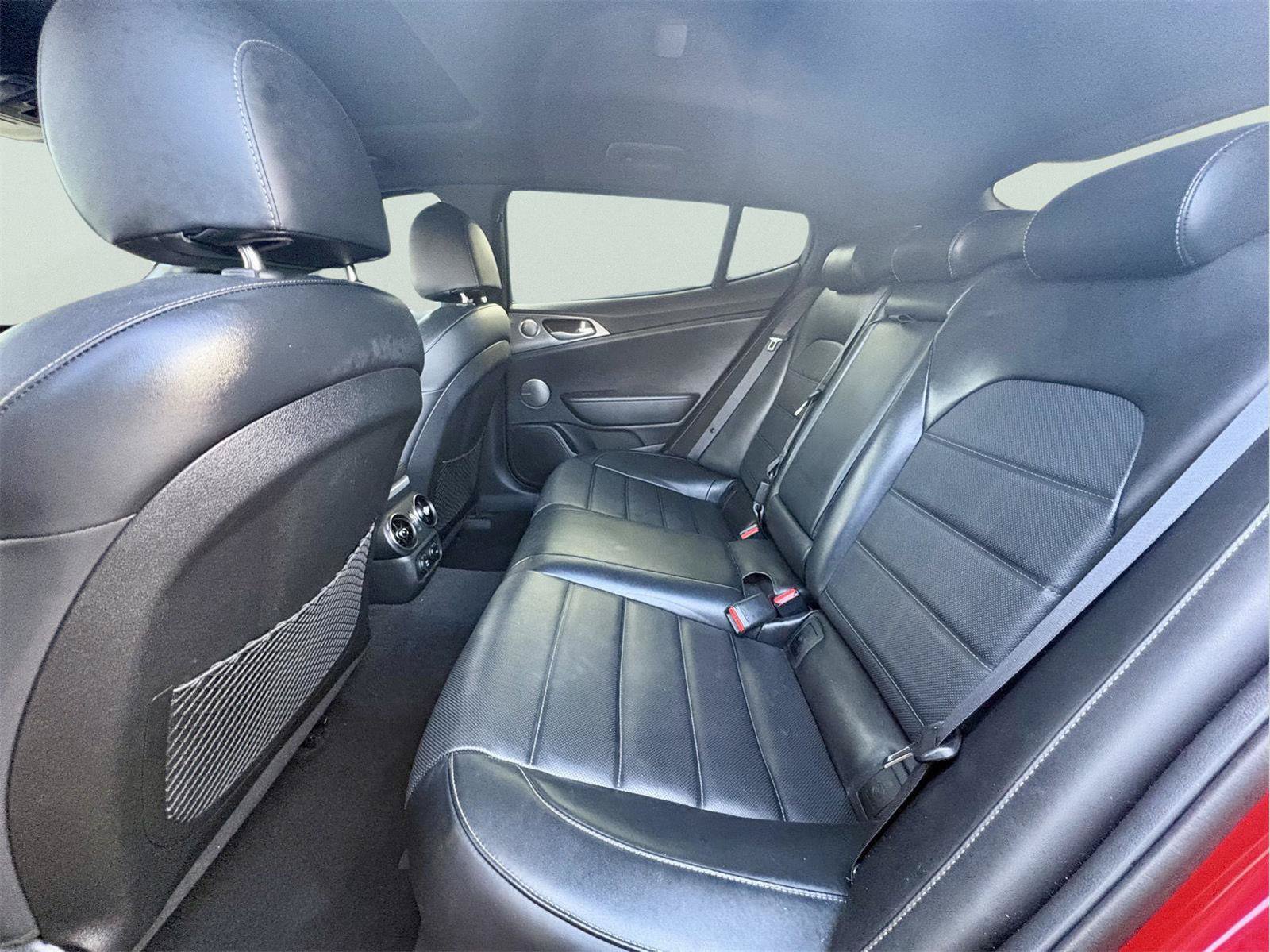 Used 2020 Kia Stinger GT2 RWD image 11